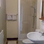 Thirifays, De Шини