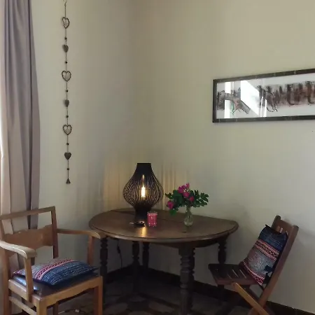 בית נופש Thirifays, De *